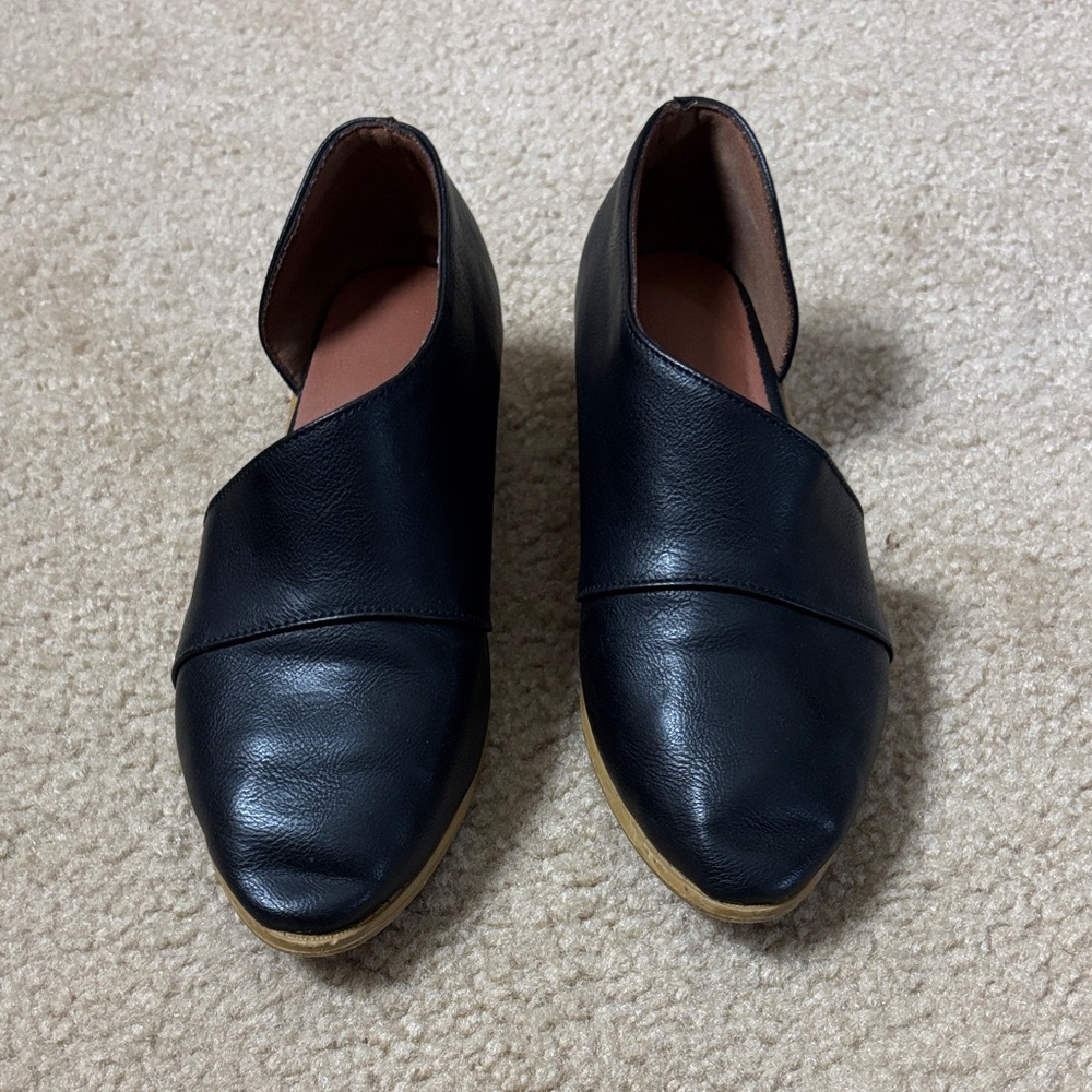 SHEIN Black Flats